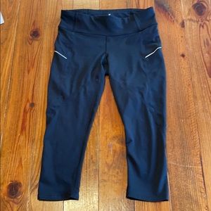 NWOT Athleta running capris